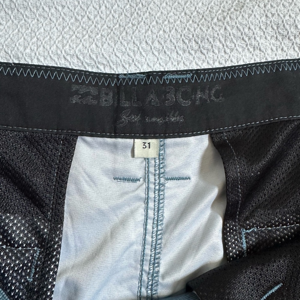 EUC Men's BILLABONG Submersibles Shorts Size 31 Waist Small - Picture 4 of 5
